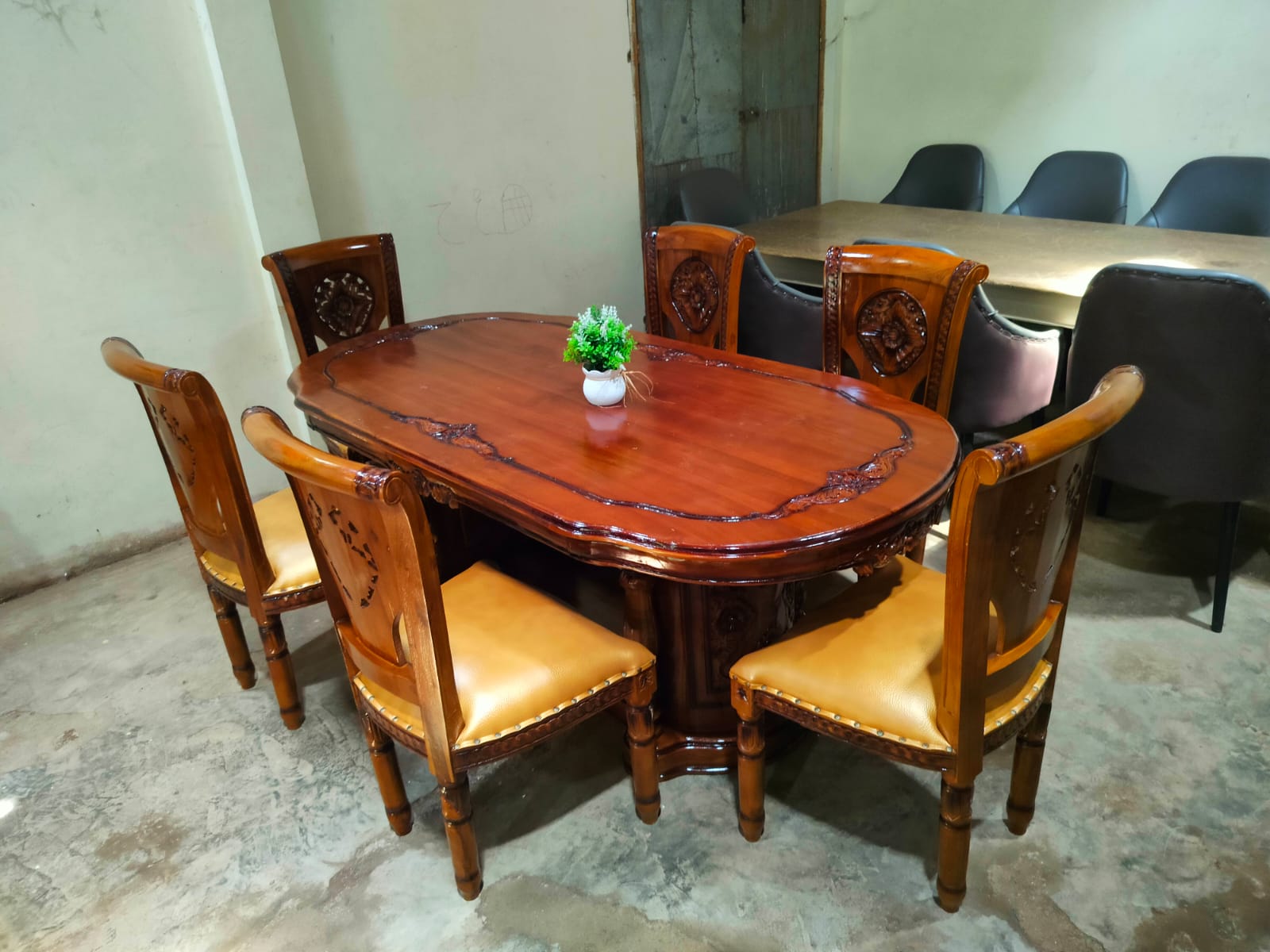 Meja dan kursi makan